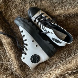 NEVER WORN White High Top Converse